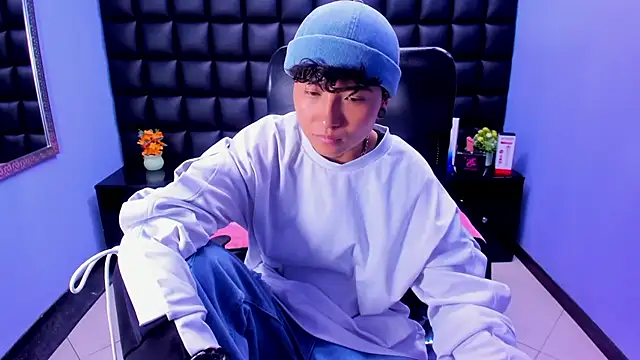 Snapshot of Im_Mathias chatting on September 2025 08:44:01 PM Im Mathias online show from September 2025 08:44:01 PM