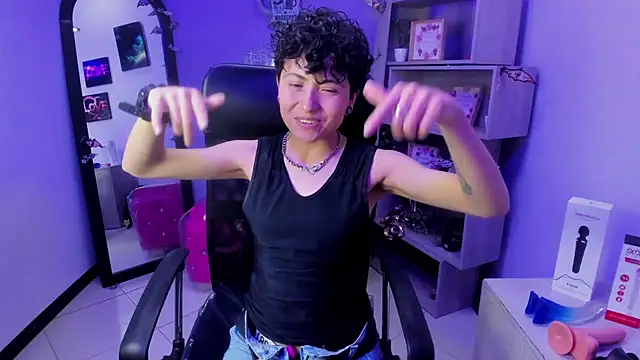 Snapshot of Im_Mathias chatting on October 2025 02:44:01 AM Im Mathias online show from October 2025 02:44:01 AM