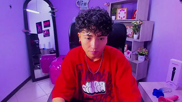 Snapshot of Im_Mathias chatting on November 2025 04:11:02 AM Im Mathias online show from November 2025 04:11:02 AM