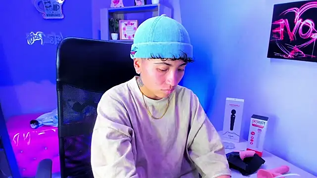 Snapshot of Im_Mathias chatting on December 2025 02:27:01 AM Im Mathias online show from December 2025 02:27:01 AM