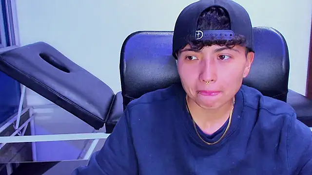 Snapshot of Im_Mathias chatting on February 2026 02:54:01 AM Im Mathias online show from February 2026 02:54:01 AM