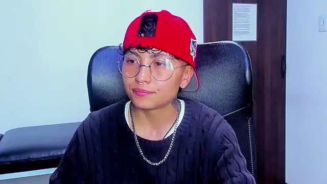 Snapshot of Im_Mathias chatting on February 2026 12:55:01 AM Im Mathias online show from February 2026 12:55:01 AM