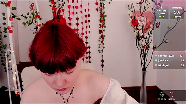 DreamyLuna online show from February 2025 03:18:02 AM