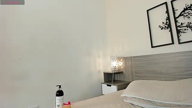 AmaraVelez online show from January 2025 03:40:01 PM