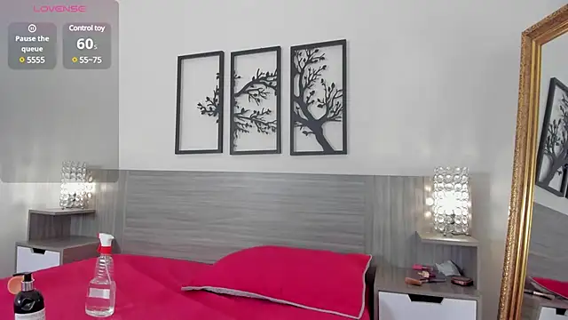 AmaraVelez online show from January 2025 05:39:01 PM