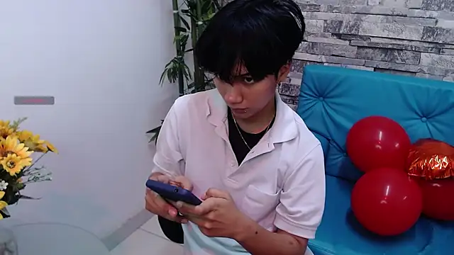 Eriol  online show from February 2025 09:17:01 PM