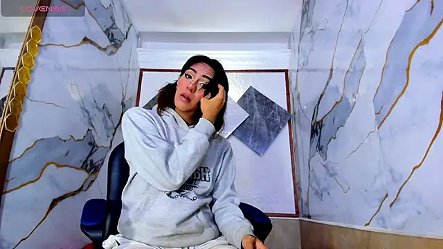 Isabella stanford2 online show from October 2025 12:38:02 PM