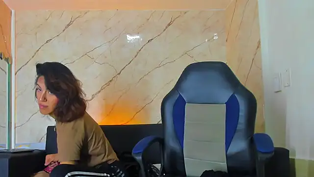 Isabella stanford2 online show from November 2025 12:44:02 PM