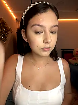 kanne mia online show from November 2025 06:31:02 PM