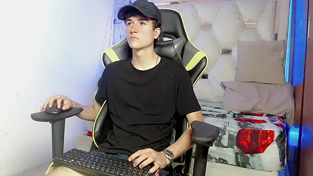 johnny cagee online show from September 2025 04:07:01 AM