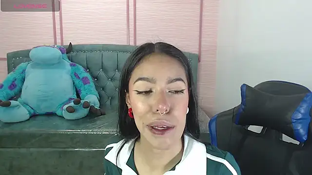 stephania t online show from February 2025 10:27:02 AM