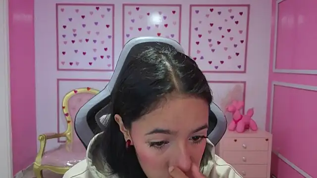 stephania t online show from September 2025 11:32:02 AM