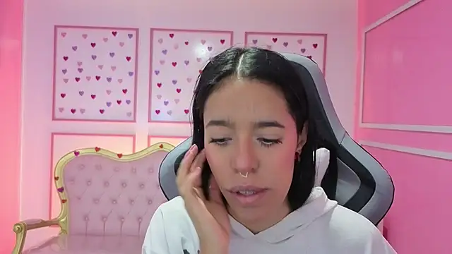 stephania t online show from September 2025 11:36:01 AM