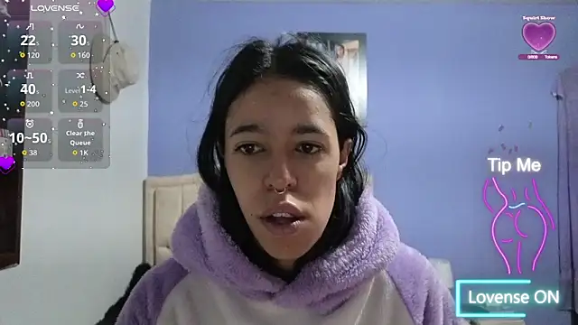 Snapshot of stephania_t chatting on June 2026 12:25:01 PM stephania t online show from June 2026 12:25:01 PM