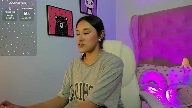  Sophie  miller online show from September 2025 10:25:01 PM