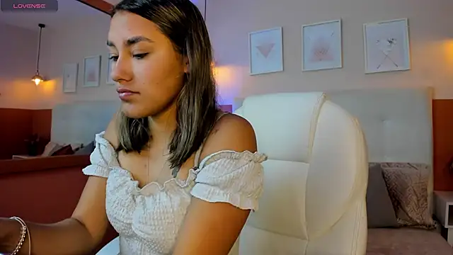  Sophie  miller online show from April 2026 04:00:02 PM