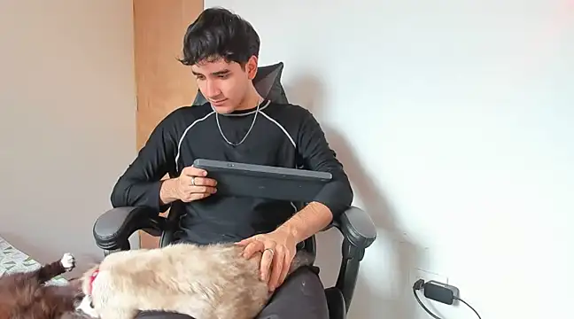 leo030809 online show from March 2025 04:01:01 PM