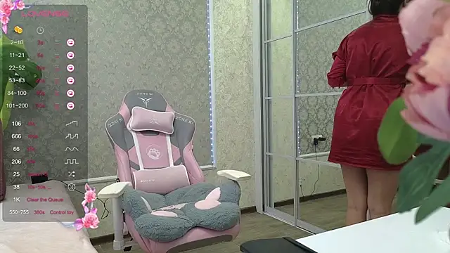 -DIVORA- online show from October 2025 07:25:01 AM