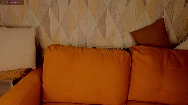 Michelle Blond online show from June 2026 01:06:01 AM