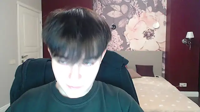 EmiliaYours online show from December 2024 07:17:02 AM