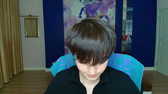 EmiliaYours online show from January 2025 04:14:02 PM