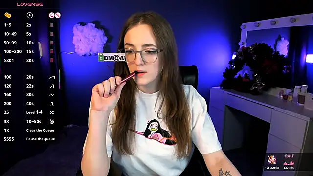 luna berryy online show from February 2025 08:14:02 PM