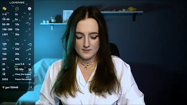 luna berryy online show from November 2025 08:30:01 PM