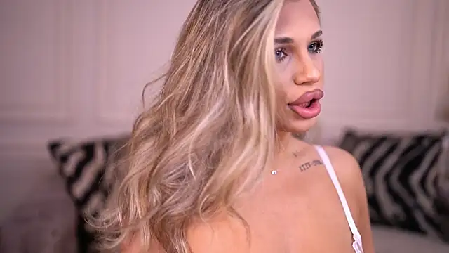 Candy Ivy online show from January 2025 07:18:02 PM