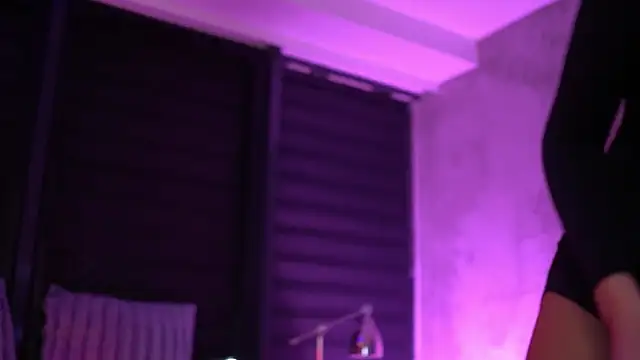 Candy Ivy online show from September 2025 05:23:01 PM