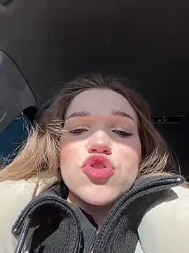 KitteCat online show from March 2025 11:03:01 AM