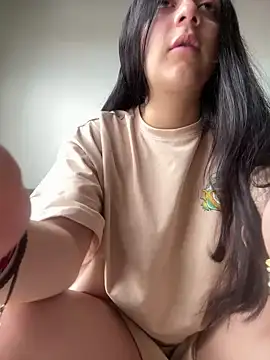 Cassie-millers online show from December 2024 03:01:01 PM