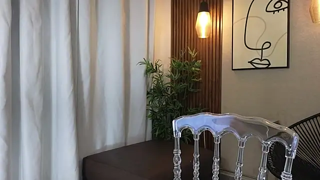 Sharlotte Milk online show from October 2025 11:07:01 AM