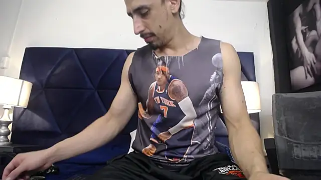 Sr Magnus  online show from February 2025 06:48:02 PM