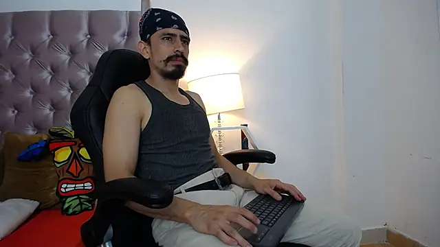 Sr Magnus  online show from October 2025 05:15:01 AM