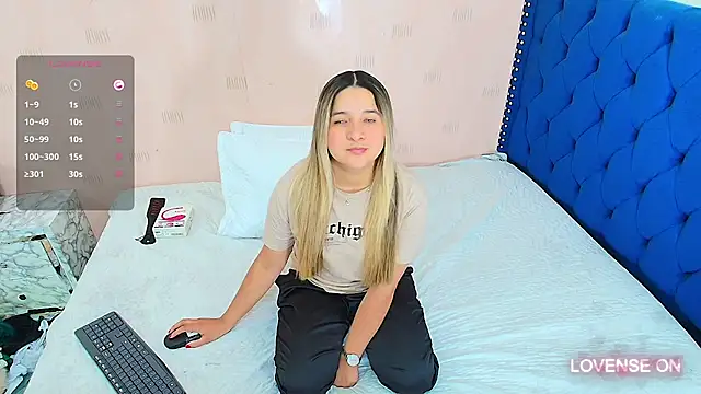 collegepawglovedaddy online show from January 2025 08:00:01 PM