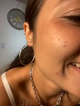 Kyna euphoria online show from February 2025 03:41:01 AM