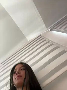 Kyna euphoria online show from February 2025 07:35:02 PM