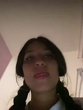 Kyna euphoria online show from March 2025 05:24:02 AM