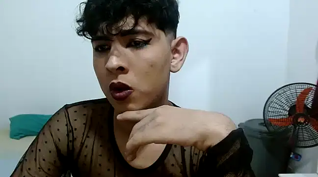 Snapshot of estefania224 chatting on February 2025 10:39:02 AM estefania224 online show from February 2025 10:39:02 AM