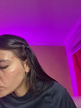 Snapshot of aurora_divine chatting on February 2026 01:48:02 PM aurora divine online show from February 2026 01:48:02 PM