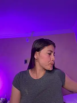 Snapshot of aurora_divine chatting on February 2026 10:58:01 PM aurora divine online show from February 2026 10:58:01 PM