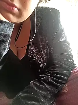 ruhi2003 online show from December 2024 09:57:02 AM