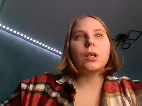 Thalia  Star online show from January 2025 03:01:02 PM