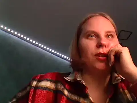 Thalia  Star online show from January 2025 03:17:02 PM