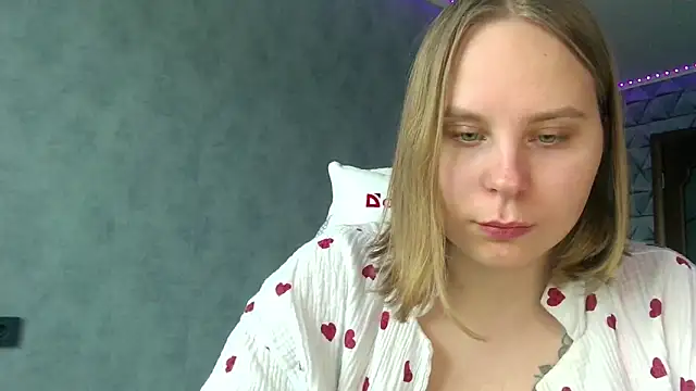 Thalia  Star online show from February 2025 11:04:01 AM