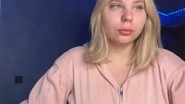 Thalia  Star online show from November 2025 05:28:02 AM