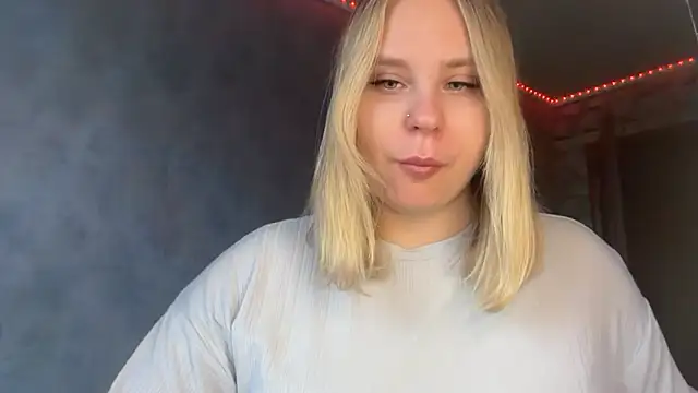 Thalia  Star online show from November 2025 10:05:01 AM