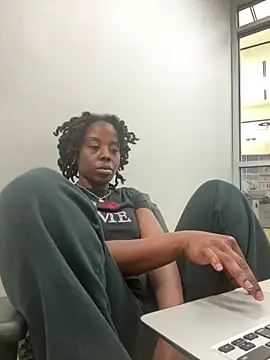 choclatepeaach online show from March 2026 04:33:02 PM