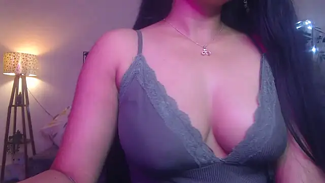 Snapshot of Zonayesha chatting on October 2025 11:33:02 AM Zonayesha online show from October 2025 11:33:02 AM