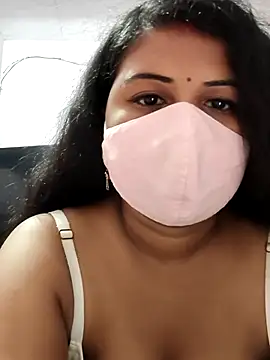 Snapshot of Dr_Chhaya chatting on July 2026 04:10:02 AM Dr Chhaya online show from July 2026 04:10:02 AM